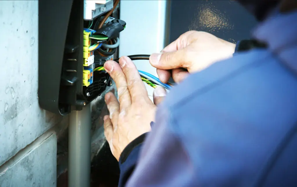 Installation of a three-phase charging station