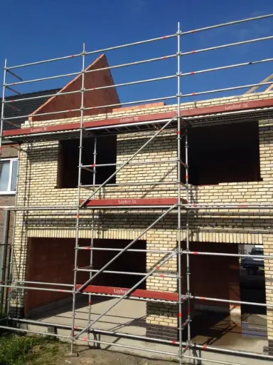 Location d’Échafaudage – au m² (Façade / Chantier)